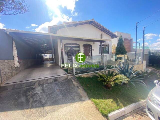 #155 - Casa Condomínio para Locação em Vespasiano - MG